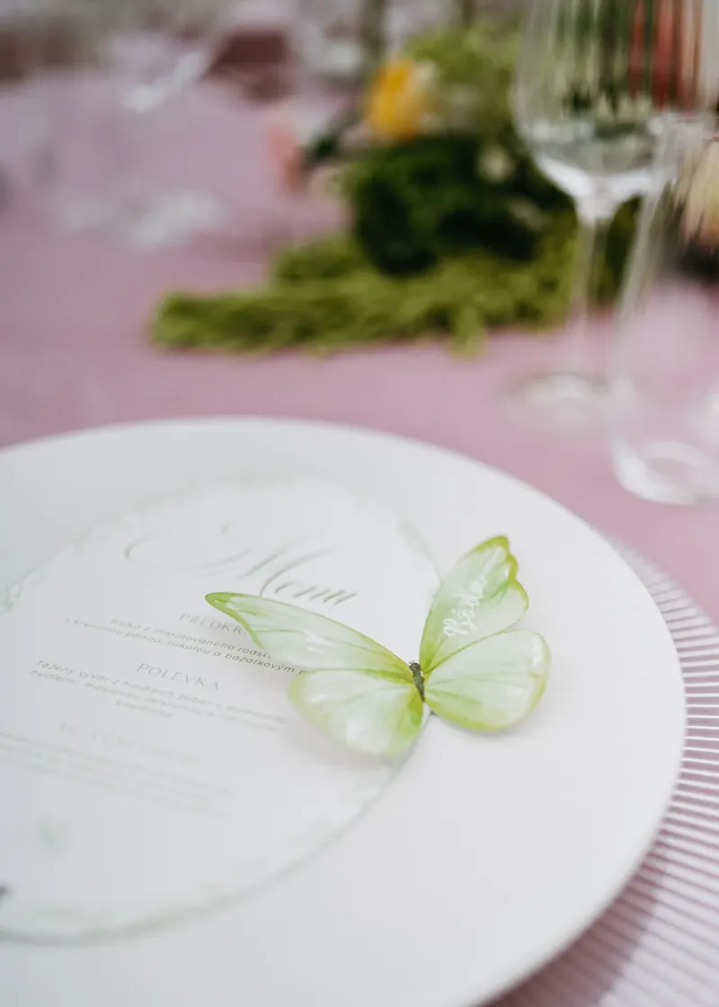 Detail menu a osobního prostírání